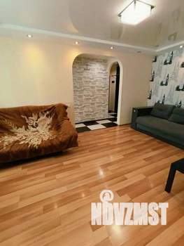 1-к квартира, посуточно, 49м2, 1/1 этаж