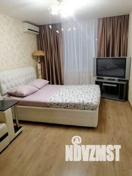 1-к квартира, посуточно, 44м2, 2/9 этаж