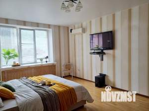 1-к квартира, посуточно, 39м2, 13/20 этаж