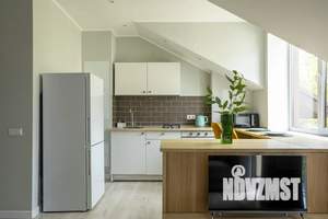 Студия квартира, посуточно, 39м2, 4/4 этаж