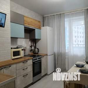 2-к квартира, посуточно, 68м2, 3/25 этаж