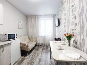 1-к квартира, посуточно, 42м2, 1/1 этаж