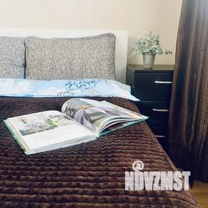 1-к квартира, посуточно, 32м2, 8/9 этаж