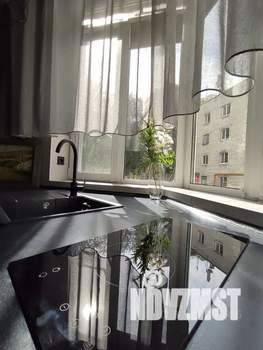 Студия квартира, посуточно, 30м2, 1/18 этаж