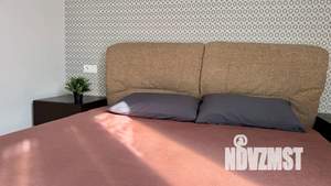 1-к квартира, посуточно, 42м2, 7/25 этаж