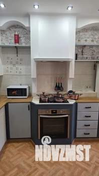 2-к квартира, посуточно, 40м2, 4/10 этаж