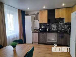 Студия квартира, посуточно, 33м2, 1/3 этаж