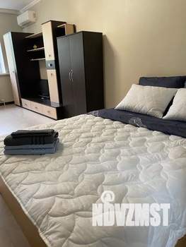 1-к квартира, посуточно, 37м2, 2/3 этаж