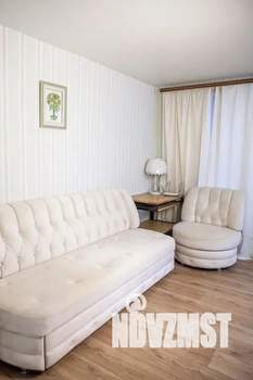 1-к квартира, посуточно, 44м2, 2/9 этаж