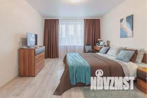 1-к квартира, посуточно, 36м2, 4/10 этаж