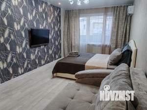 1-к квартира, посуточно, 40м2, 4/10 этаж