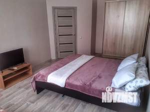 1-к квартира, посуточно, 37м2, 3/10 этаж