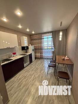 1-к квартира, посуточно, 42м2, 9/16 этаж