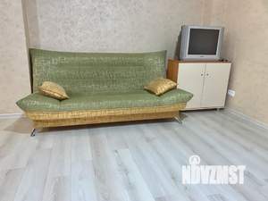 1-к квартира, посуточно, 38м2, 13/25 этаж