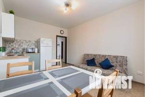 2-к квартира, посуточно, 47м2, 6/18 этаж