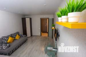 1-к квартира, посуточно, 40м2, 23/27 этаж