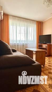 1-к квартира, посуточно, 38м2, 7/9 этаж