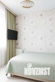 1-к квартира, посуточно, 37м2, 9/25 этаж