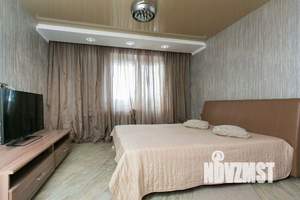 1-к квартира, посуточно, 54м2, 1/1 этаж
