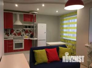 Студия квартира, посуточно, 42м2, 13/23 этаж