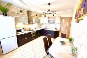 2-к квартира, посуточно, 85м2, 11/17 этаж