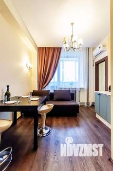 1-к квартира, посуточно, 43м2, 1/1 этаж