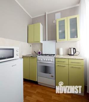 2-к квартира, посуточно, 50м2, 1/1 этаж