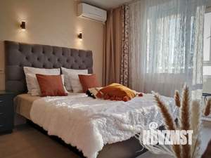 Студия квартира, посуточно, 35м2, 11/25 этаж