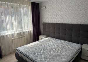 4-к квартира, на длительный срок, 98м2, 7/24 этаж