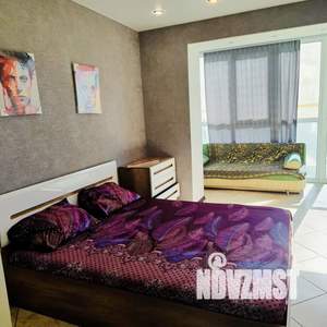 1-к квартира, посуточно, 35м2, 9/18 этаж