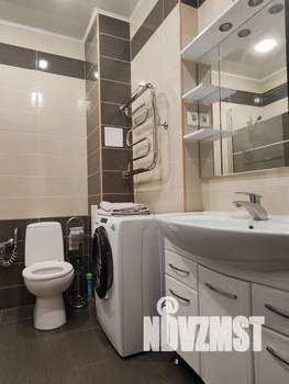 1-к квартира, посуточно, 40м2, 18/25 этаж