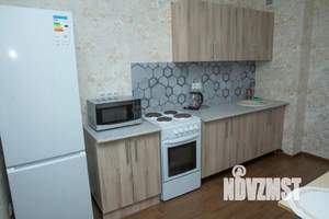 1-к квартира, посуточно, 63м2, 1/1 этаж