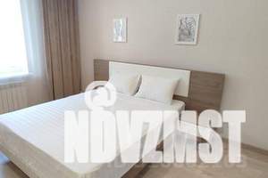 2-к квартира, посуточно, 62м2, 5/17 этаж