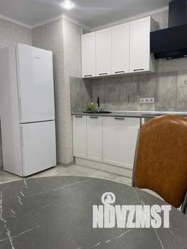 1-к квартира, посуточно, 40м2, 6/16 этаж