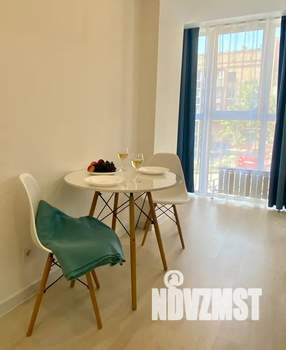 Студия квартира, посуточно, 30м2, 1/10 этаж