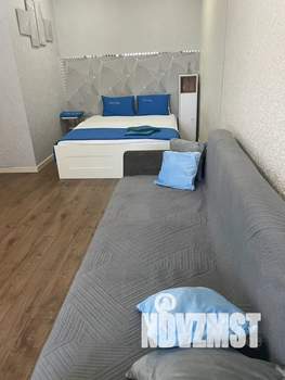 Студия квартира, посуточно, 36м2, 13/23 этаж