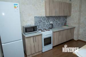 2-к квартира, посуточно, 63м2, 9/25 этаж