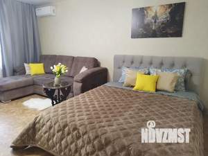 1-к квартира, посуточно, 40м2, 8/10 этаж