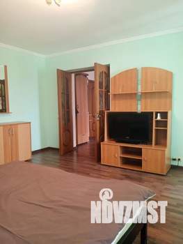 1-к квартира, посуточно, 52м2, 3/5 этаж