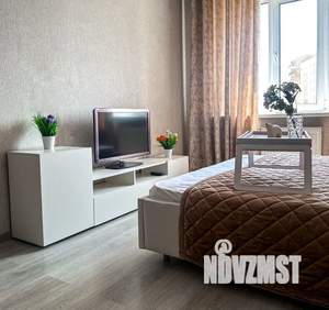 2-к квартира, посуточно, 60м2, 23/27 этаж