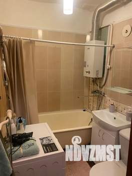 1-к квартира, посуточно, 37м2, 5/5 этаж