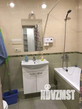 Студия квартира, посуточно, 40м2, 3/7 этаж