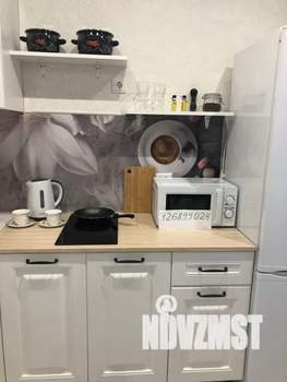 Студия квартира, посуточно, 45м2, 12/17 этаж