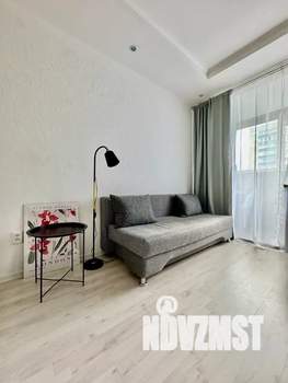 Студия квартира, посуточно, 33м2, 15/24 этаж