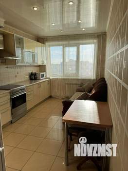 1-к квартира, посуточно, 47м2, 1/1 этаж