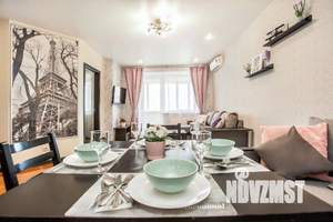 2-к квартира, посуточно, 61м2, 1/1 этаж