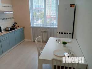 Студия квартира, посуточно, 33м2, 10/10 этаж