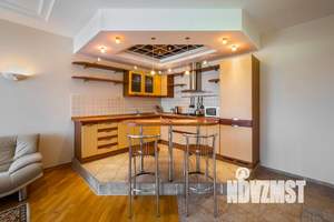 1-к квартира, посуточно, 62м2, 1/1 этаж