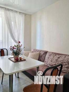1-к квартира, посуточно, 43м2, 1/1 этаж