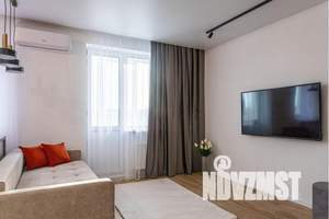 1-к квартира, посуточно, 37м2, 8/24 этаж